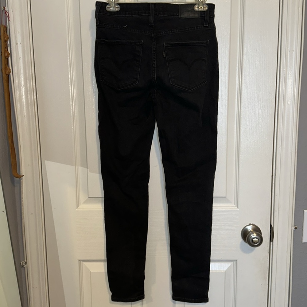 Levi’s - Picture 2 of 3